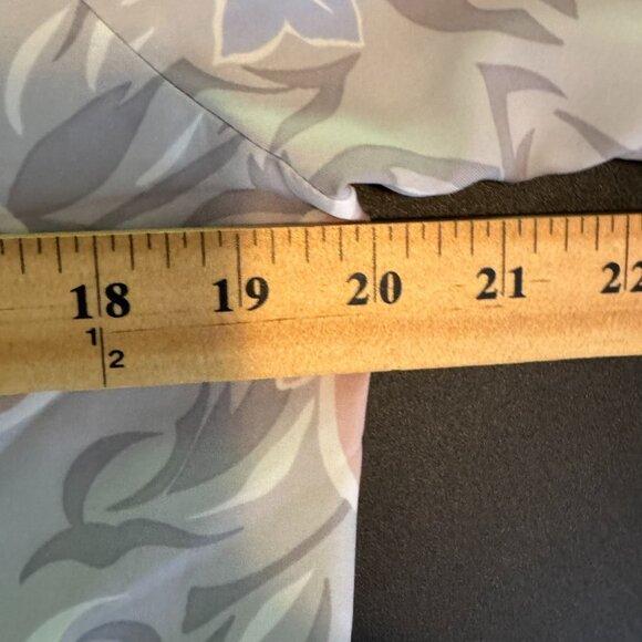 Vintage 70s 80s Gray Floral Long Sleeve Blouse, Oversized Collar, Size 12 - Picture 7 of 8